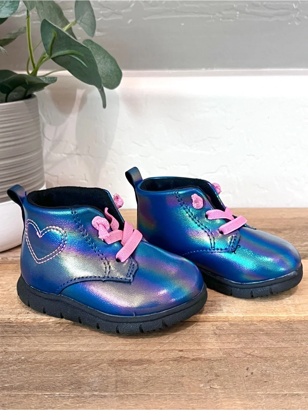 Carter's Just One You Kyrie Iridescent Holographic Heart Baby Boots Size 3